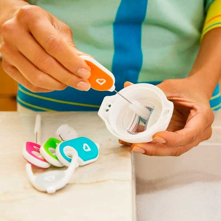 Pack Cepillos Limpieza Tazas Details (4 ud.). Munchkin