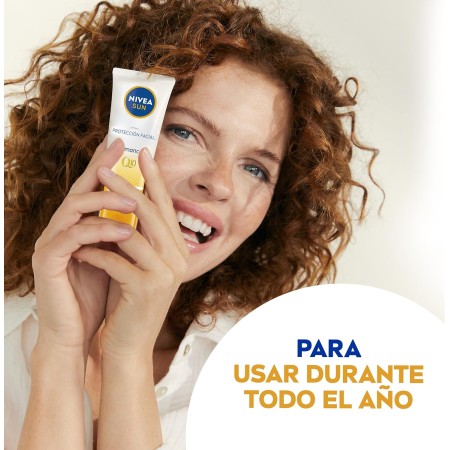 Protección facial Antimanchas Antiedad Q10 SPF...