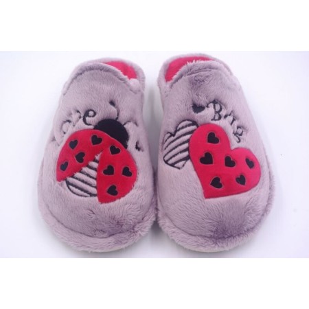 Zapatillas de casa “Montlis”.  Garzón...