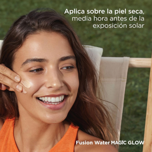 ISDIN Fusion Water Magic Glow SPF 30 | Más Pañales