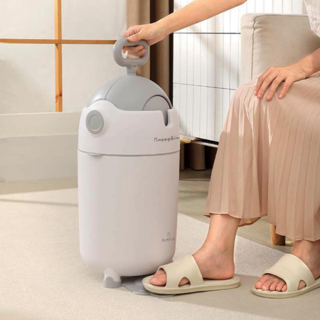 Contenedor de pañales NappyBin. Olmitos