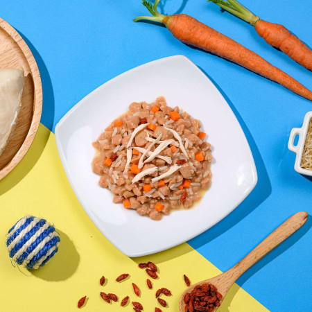 Pouch de pollo y verduras para cachorros MOOCHIE crecimiento saludable. Pack 12 x 85gr